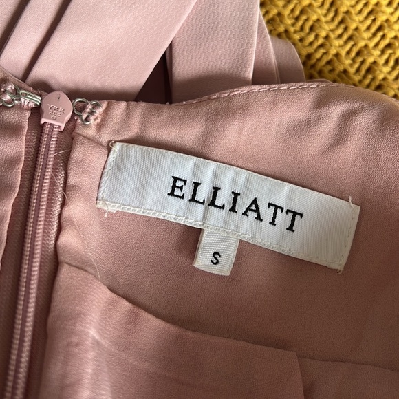 Revolve Elliatt Pink Formal Dress - Picture 3 of 4